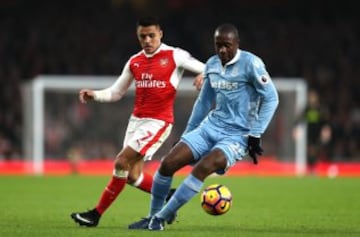 Alexis Sánchez nuevamente fue figura en Arsenal. 