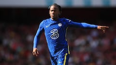 Michy Batshuayi joins Besiktas on loan after penning Chelsea extension