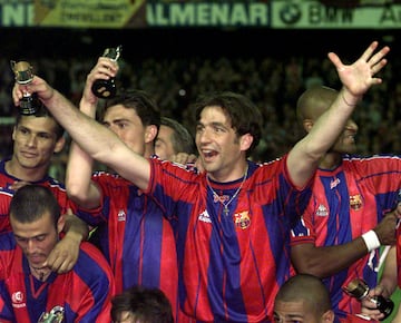 Defendió la camiseta del Barcelona dos temporadas (96/97 y 97/98)