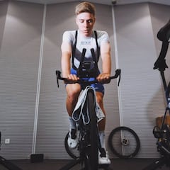 Evenepoel y Van Avermaet corren Flandes, pero en casa