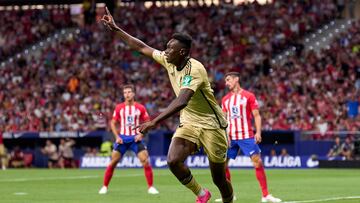 Samu Omorodion celebra su gol al Atlético.