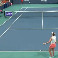 Badosa cae en las redes de Jabeur en un partido de locos