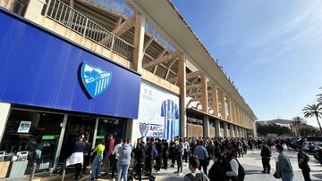 Colas en las taquillas de La Rosaleda.