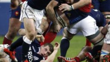 EL CARDO. Greig Laidlaw dirige a la joven Escocia.