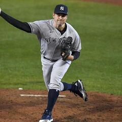 Yankees envían a Adam Otavino a los Red Sox