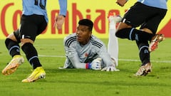 Luis Marquines tras el gol de Uruguay en la derrota de la Selección Colombia en la primera fecha de la fase final del Sudamericano Sub 20.