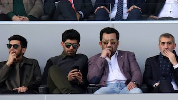 Al-Thani en el palco del M&aacute;laga en su partido contra el Espanyol. 