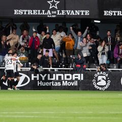 Todos quieren estar en la fiesta de la salvación