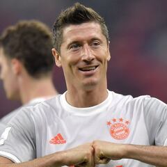 Lewandowski toma Qatar