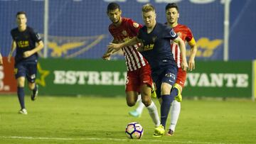 El UCAM se afianza ante un Almería que genera dudas
