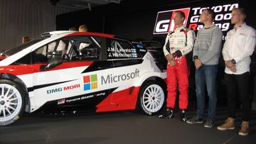 Juho Hanninen, Jari-Matti Latvala y Esapekka Lappi en la presentaci&oacute;n del equipo Toyota en Helsinki.