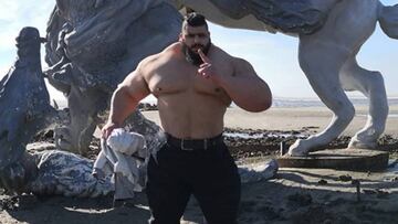 El Hulk Iraní no encuentra rival: "Sed valientes, luchad conmigo"