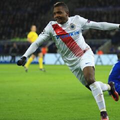 José Izquierdo: La novedad que tiene gol, gambeta y títulos