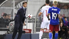 Lopetegui: "We can use 2 or 3 formations without changing our style"