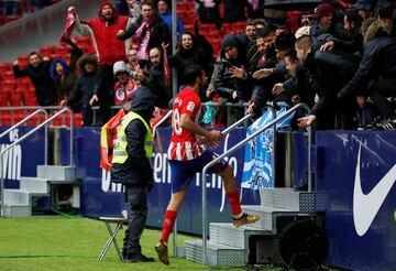 Diego Costa celebra el 2-0.