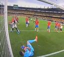 Esto grafica lo que es el Chile actual: ¡el gol de Colombia fue de rebote!