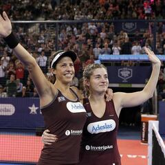 Alejandra Salazar y Marta Marrero, pareja de maestras