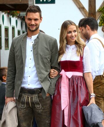 Sven Ulreich and Lisa.