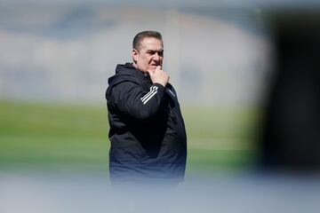 18/04/24 GRANADA CF  ENTRENAMIENTO 
Jose Ramon Sandoval