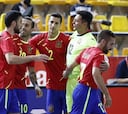 España repite victoria a medio gas ante Uzbekistán