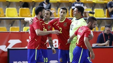 España repite victoria a medio gas ante Uzbekistán