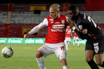 América logró su título 15 de Liga en la historia del FPC. El equipo de Juan Cruz Real perdió 0-2 ante los cardenales en Bogotá, pero ganó el trofeo tras quedarse 3-2 con el marcador global. 