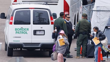 El 1 de julio entra en vigor la nueva ley de inmigración en Florida. ¿Será ilegal transportar inmigrantes indocumentados en el estado? Te explicamos.