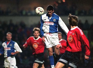 6 de diciembre 1995 | Blackburn Rovers vs Rosenborg (4-1) | Minuto 31, 37 y 40