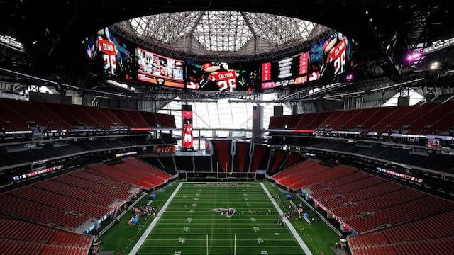 Follow all the National Football League action as it happens from the Mercedes-Benz Stadium in Atlanta, Georgia.