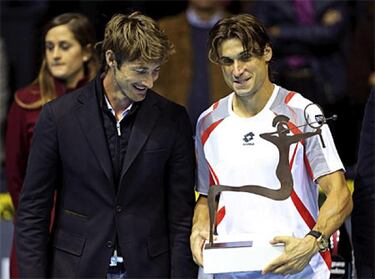 Ferrer repite en Valencia y Federer renuncia a París