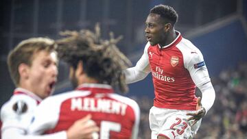 Arsenal's British striker Danny Welbeck celebrates after scoring a goal during the UEFA Europa League quarter-final second leg football match between CSKA Moscow and Arsenal at VEB Arena stadium in Moscow on April 12, 2018. / AFP PHOTO / Alexander N