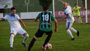 Imagen del partido entre el Jerez y el Olivenza