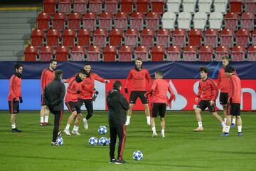 Isco, Nacho Fernández, Marco Asensio,  Kiko Casilla, Sergio Ramos,  Lucas Vázquez, Odriozola, Llorente y Dani Ceballos.