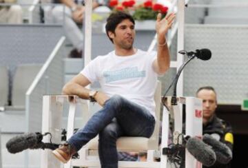 El torero Cayetano Rivera, durante el Charity Day, un acto solidario que une a tenistas y famosos para recaudar fondos, dentro de la XV edición del Mutua Madrid Open que se inicia hoy en la Caja Mágica de Madrid. 