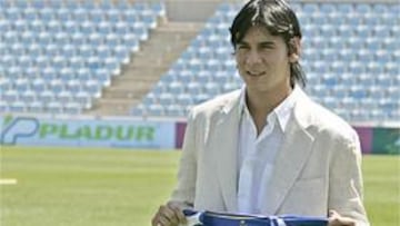 <b>JOVÉN PERO EXPERTO.</b> Ustari con sólo 21 años se ha convertido en una gran portero, fue campeón del Sudamericano Sub 17, y campeón del Mundo Sub 19. Igualmente, fue convocado en la último Mundial de Alemania.