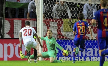 1-0. Vitolo marcó el primer tanto. 