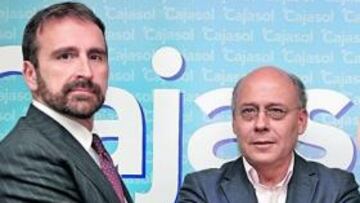 <b>NUEVOS AIRES. </b>Ollero, acompañado del nuevo técnico, Joan Plaza, y el director deportivo, Leo Chaves.