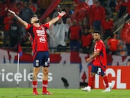 AMDEP1373. MEDELLIN (COLOMBIA), 24/02/2026.- Francisco Fydriszewski de Medellín reacciona este martes, en el partido de vuelta de la segunda fase de clasificación de la Copa Libertadores entre Independiente Medellín y Liverpool FC en el estadio Atanasio Girardot en Medellín (Colombia). EFE/ Str