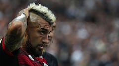 La reacción viral de Arturo Vidal al ver el velorio de su padre