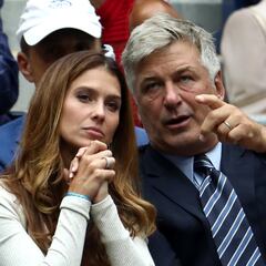 Alec Baldwin reportedly calls gala server a ‘peasant’