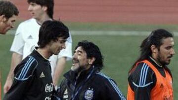 Maradona: "¿Qué pasa contigo Schweinsteiger? ¿Estás nervioso?"