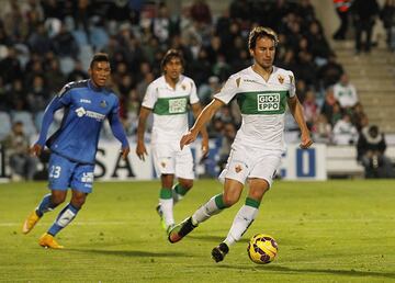 Temporadas en el Real Madrid: 2009/10 y 2011-13
Temporada en el Elche:2014/15