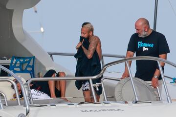 Neymar de vacaciones en Ibiza