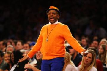 Knicks 86 - Celtics 92 (3-2). El director de cine Spike Lee, un habitual en los partidos de los Knicks.