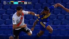 ¡La expulsión de Casco! Agarrón que supuso la segunda amarilla