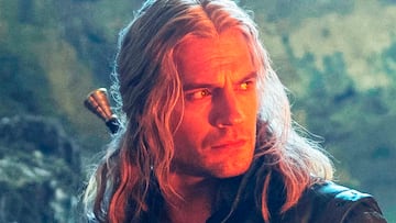 Henry Cavill The Witcher pelea espada