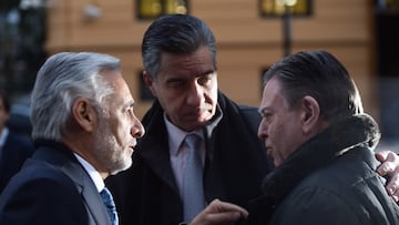 27/02/23 REAL OVIEDO
JAVIER TEBAS DURANTE EL ACTO DE VOTACION DE XI SALON DE LA FAMA QUE OSTENTA EL GRUPO PACHUCA PROPIETARIO DEL REAL OVIEDO
ALFREDO CANTELI ALCALDE DE OVIEDO JUNTO AL PRESIDENTE DEL GRUPO PACHUCA JESUS MARTINEZ Y EL PRESIDENTE DEL REAL OVIEDO MARTIN PELAEZ