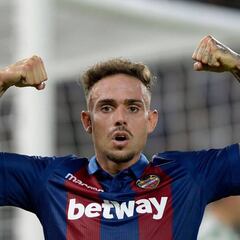 Roger pisa fuerte para tumbar la maldición del ‘9’ en el Levante