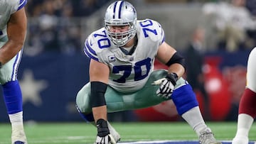 ARLINGTON, TX - NOVEMBER 22: Dallas Cowboys Offensive Guard Zack Martin (70) during the Thanksgiving Day game between the Washington Redskins and Dallas Cowboys on November 22, 2018 at AT&amp;T Stadium in Arlington, TX. (Photo by Andrew Dieb/Icon Sportswi
