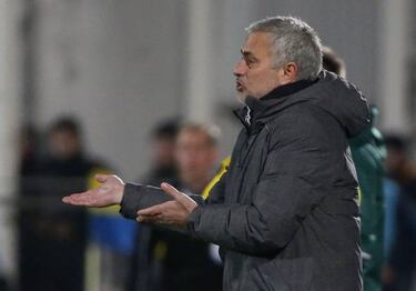 Conte: Manchester United and City have better squads than Chelsea